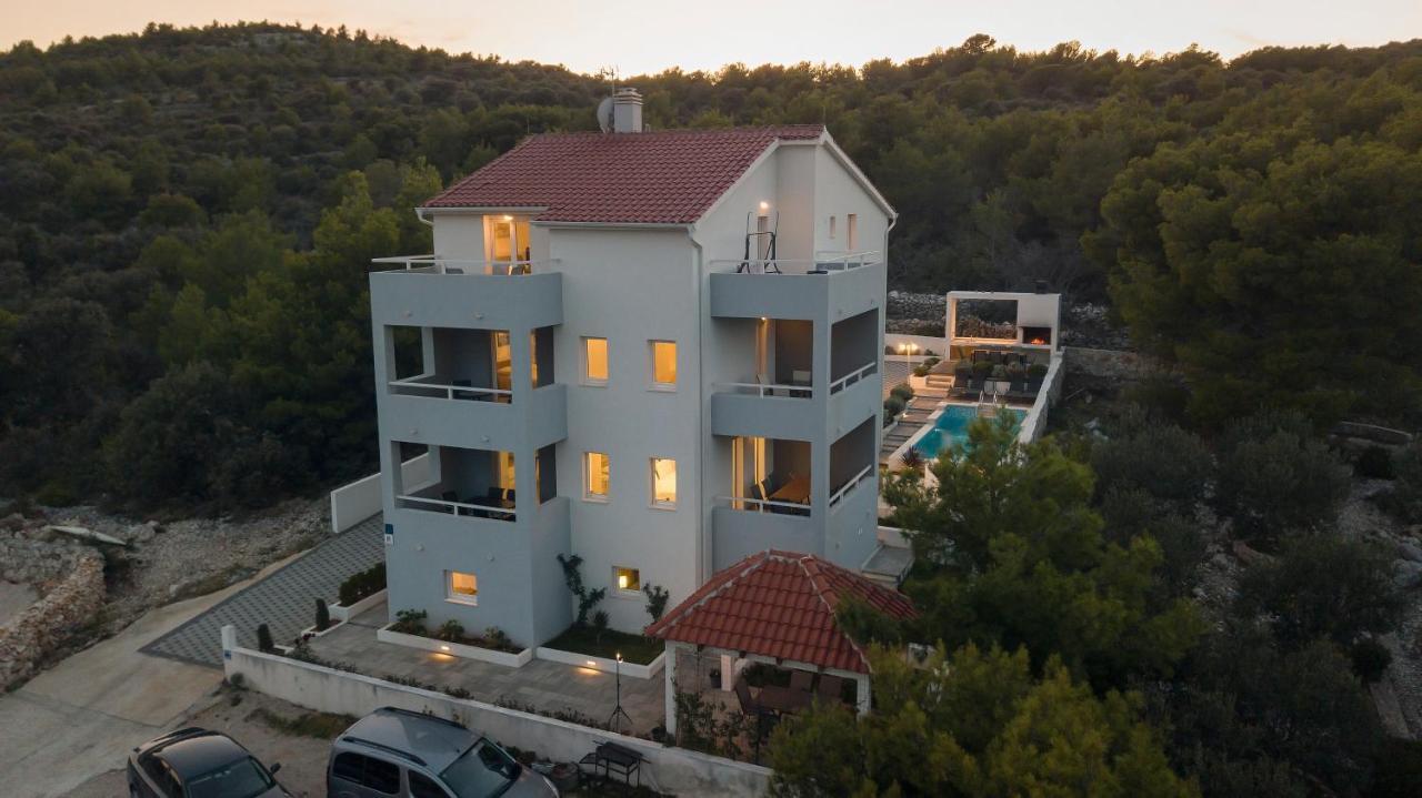 Villa Sena Razanj Luaran gambar